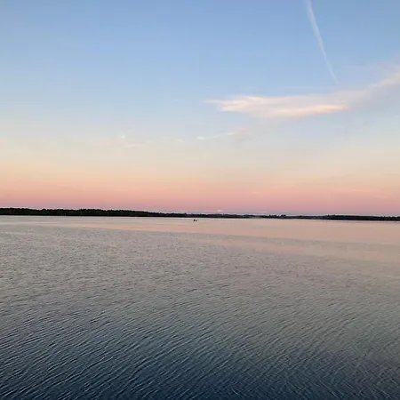 Peaceful Oro Getaway, Cozy With Garden & * Holbæk