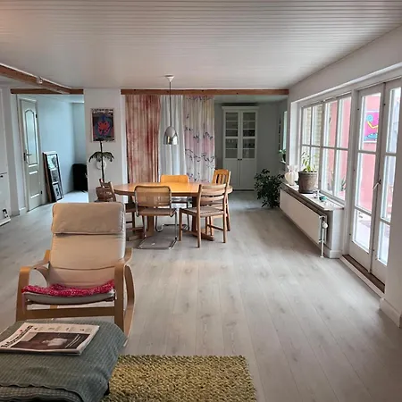 Peaceful Oro Getaway, Cozy With Garden & Villa